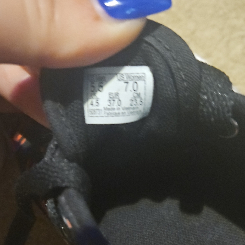 Vans Black and Red Skull Slip-On Sneakers - Picture 8 of 8